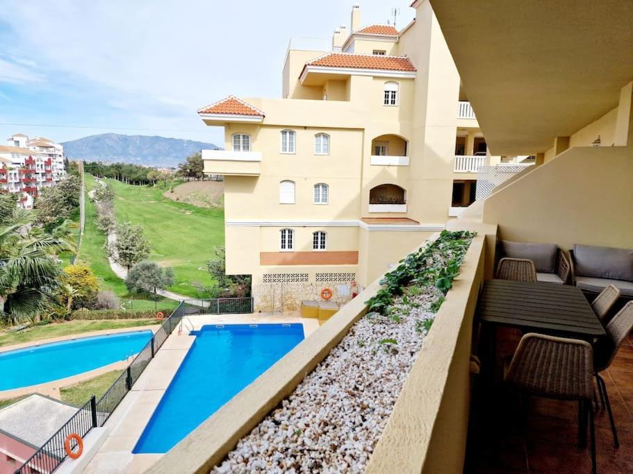 Апартаменти Royal Golf View: 2Br, Pools & Ac Sitio de Calahonda Екстер'єр фото