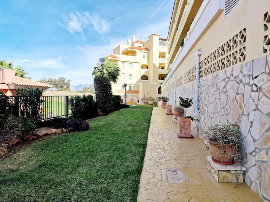 Апартаменти Royal Golf View: 2Br, Pools & Ac Sitio de Calahonda Екстер'єр фото