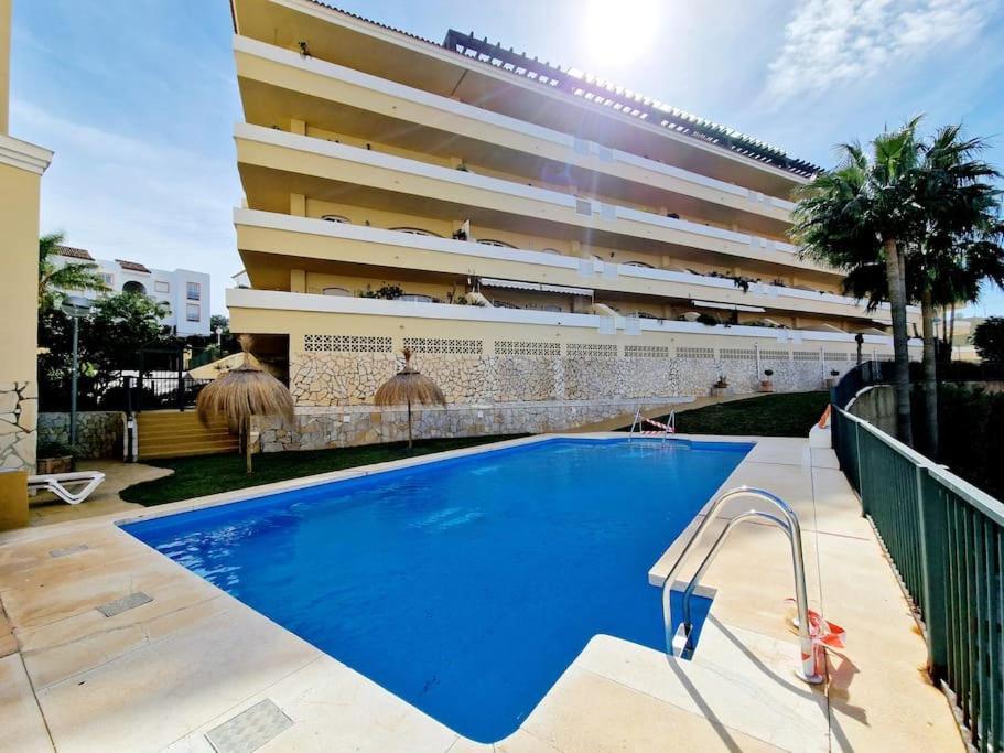 Апартаменти Royal Golf View: 2Br, Pools & Ac Sitio de Calahonda Екстер'єр фото