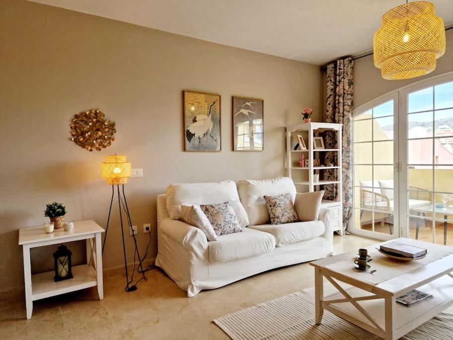 Апартаменти Royal Golf View: 2Br, Pools & Ac Sitio de Calahonda Екстер'єр фото