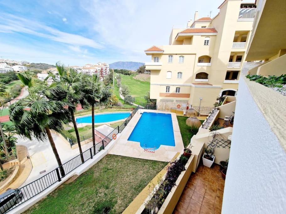 Апартаменти Royal Golf View: 2Br, Pools & Ac Sitio de Calahonda Екстер'єр фото