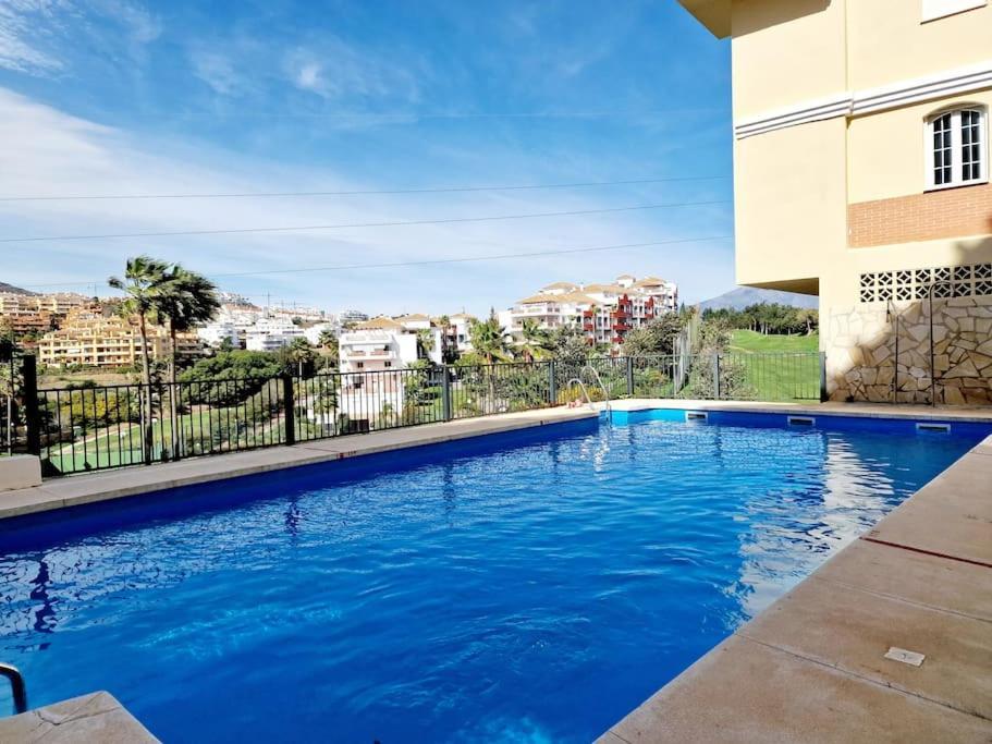 Апартаменти Royal Golf View: 2Br, Pools & Ac Sitio de Calahonda Екстер'єр фото